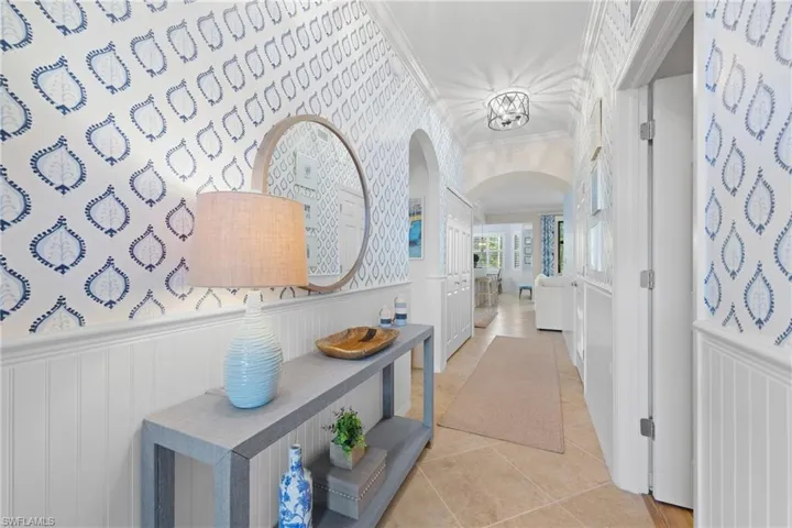 9715 Acqua Ct 116, Naples, Florida 34113