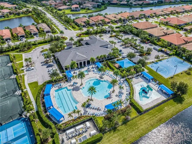 11546  Meadowrun  CIR, Fort Myers, FL 33913