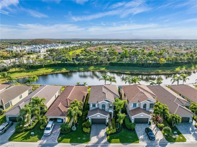 11546  Meadowrun  CIR, Fort Myers, FL 33913