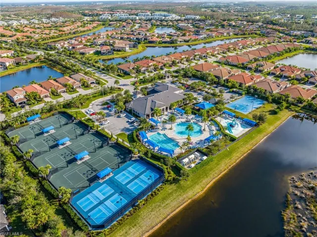 11546  Meadowrun  CIR, Fort Myers, FL 33913
