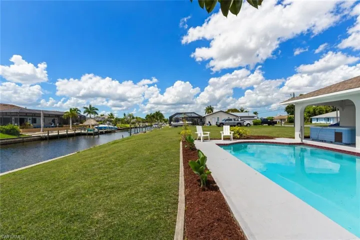 1422 Se 15th Ter, Cape Coral, Florida 33990