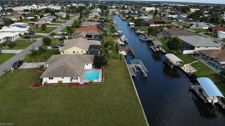 1422 Se 15th Ter, Cape Coral, Florida 33990