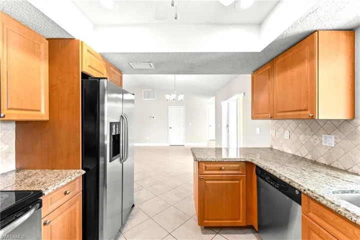 1422 Se 15th Ter, Cape Coral, Florida 33990