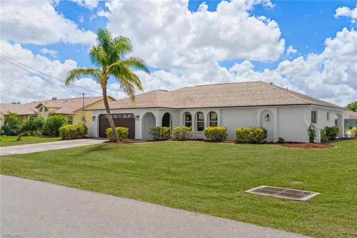 1422 Se 15th Ter, Cape Coral, Florida 33990