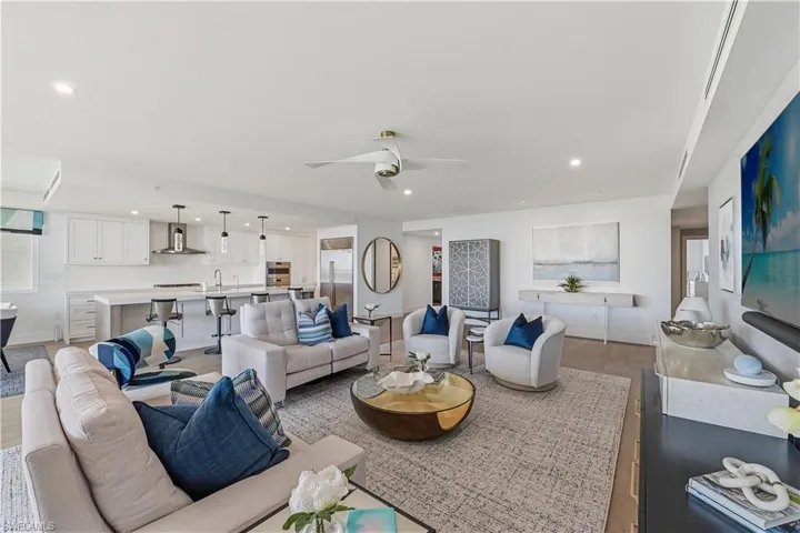 13935 Old Coast Rd 406, Naples, Florida 34110