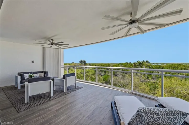 13935 Old Coast Rd 406, Naples, Florida 34110