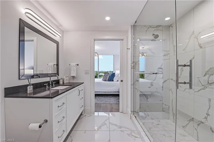 13935 Old Coast Rd 406, Naples, Florida 34110