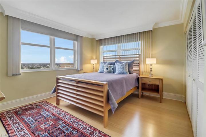 Guest Bedroom, endless bay views