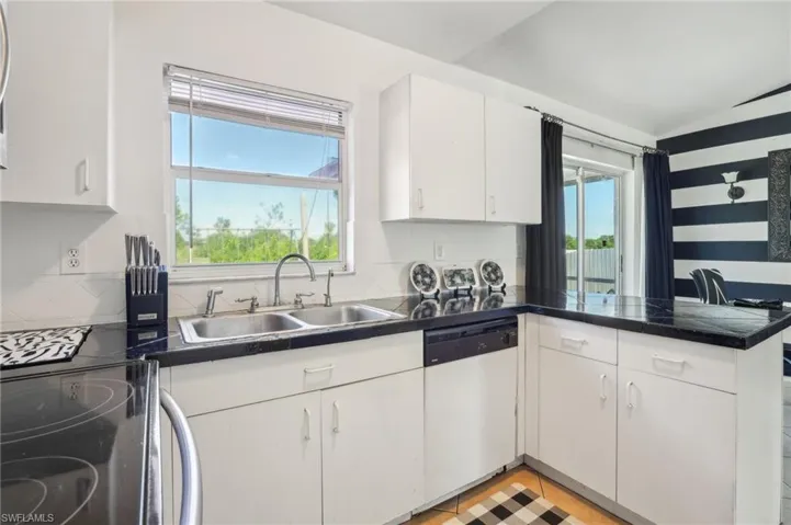 812  Floyd S AVE, Lehigh Acres, FL 33976