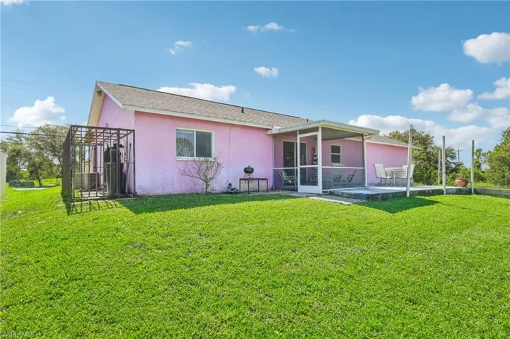 812  Floyd S AVE, Lehigh Acres, FL 33976