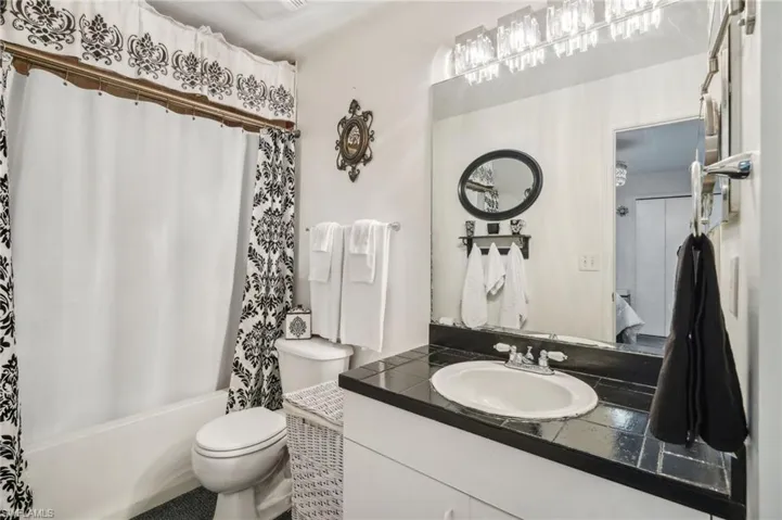 Owner's Bathroom