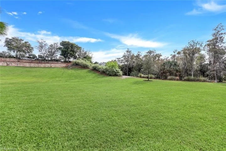 16348  Viansa  WAY, Naples, FL 34110