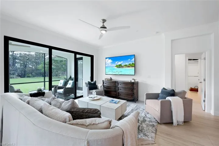 16348  Viansa  WAY, Naples, FL 34110