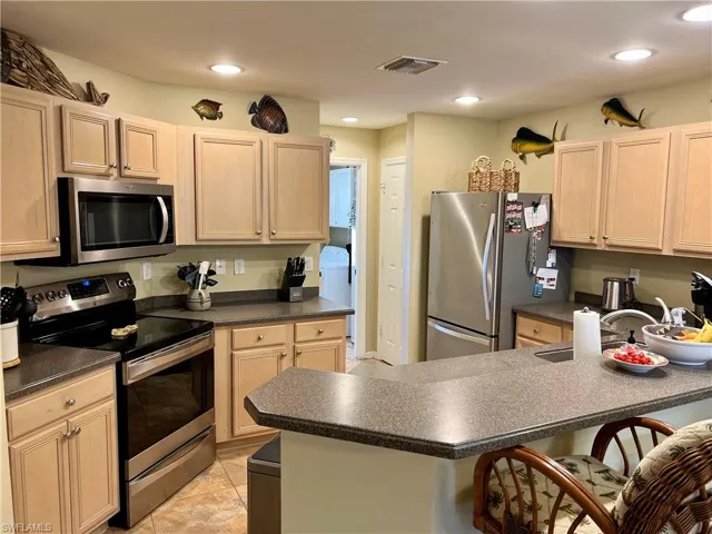 9377  Aegean  CIR, Lehigh Acres, FL 33936