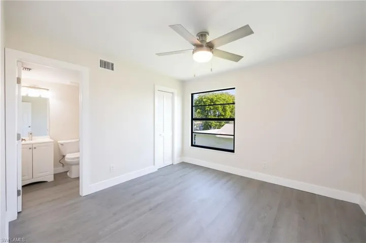 2nd bedroom w/ensuite