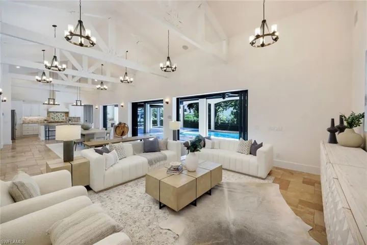 1400 Forrest Ct, Marco Island, Florida 34145