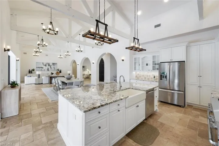 1400 Forrest Ct, Marco Island, Florida 34145