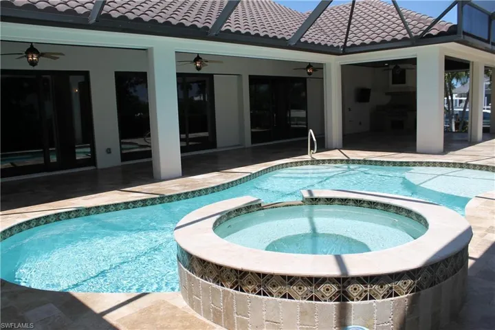 1400 Forrest Ct, Marco Island, Florida 34145