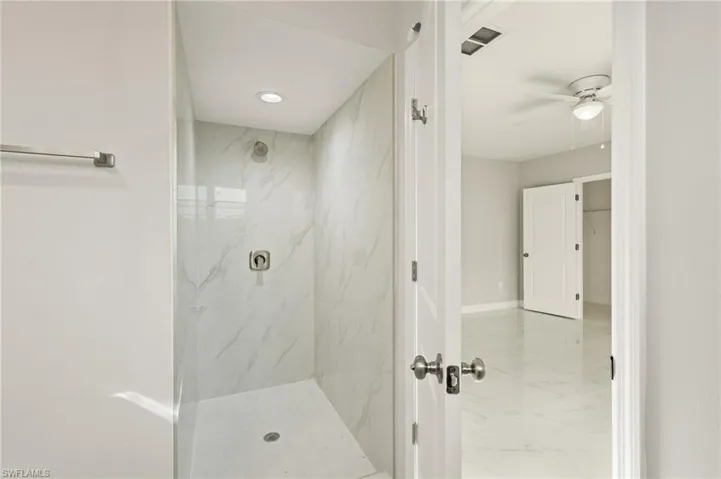 2601  43rd W ST, Lehigh Acres, FL 33971