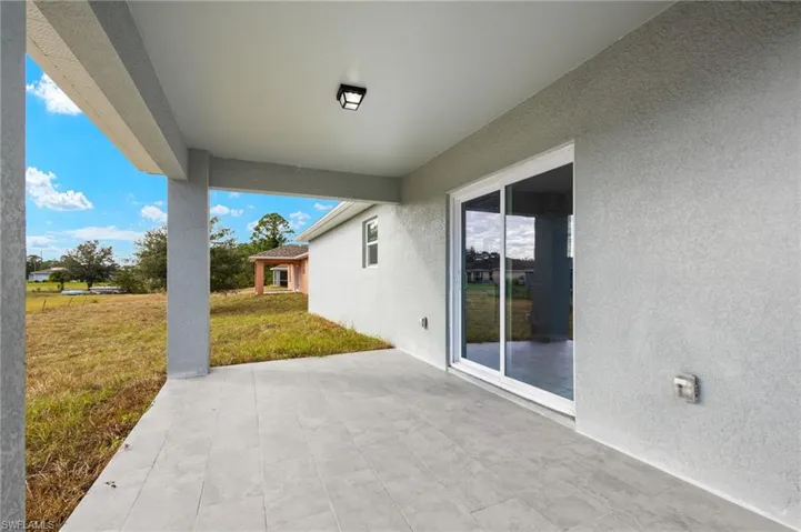2601  43rd W ST, Lehigh Acres, FL 33971