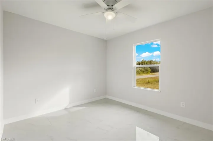 2601  43rd W ST, Lehigh Acres, FL 33971