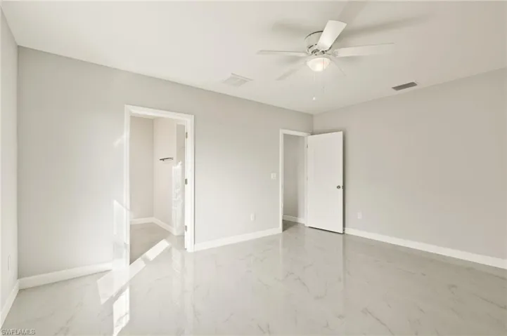 2601  43rd W ST, Lehigh Acres, FL 33971