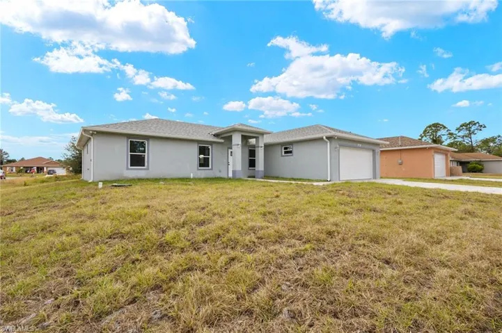 2601  43rd W ST, Lehigh Acres, FL 33971