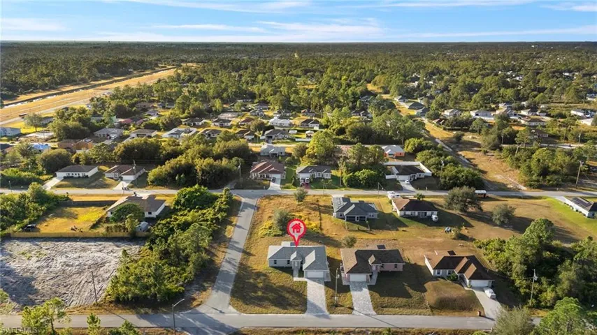 2601  43rd W ST, Lehigh Acres, FL 33971