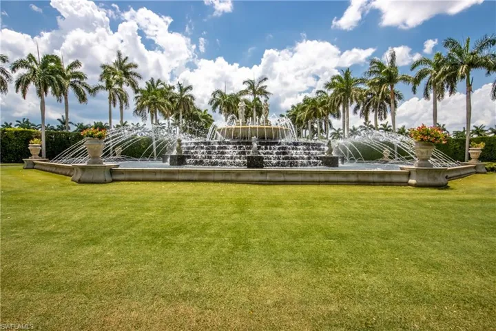 Miromar Lakes gorgeous fountain welcomes you