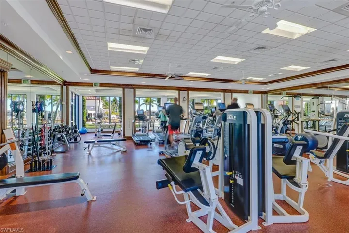 Full service fitness center