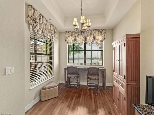 Kitchen eat-in area with lake view