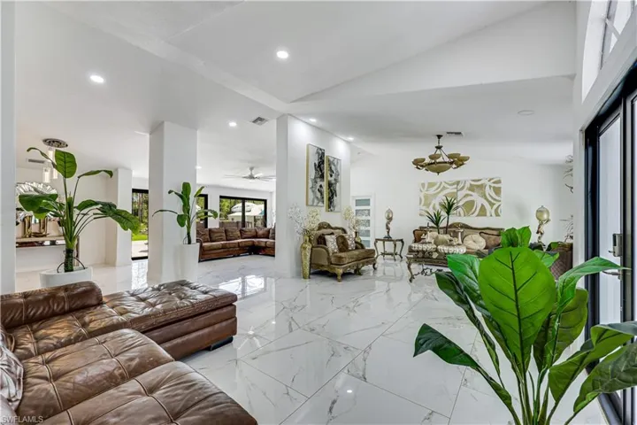 4335 45th Ave Ne, Naples, Florida 34120