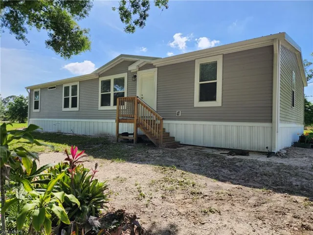 10920  Shirley  LN, North Fort Myers, FL 33917