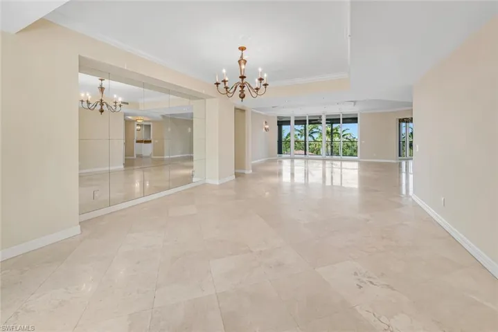 7575 Pelican Bay BLVD # 301, NAPLES FL 34108