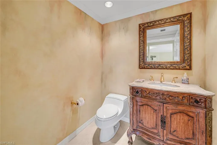 7575 Pelican Bay BLVD # 301, NAPLES FL 34108