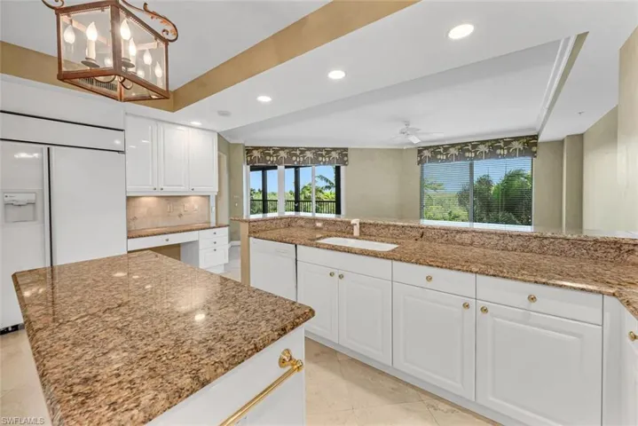 7575 Pelican Bay BLVD # 301, NAPLES FL 34108