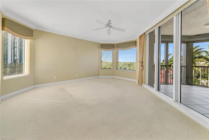 7575 Pelican Bay BLVD # 301, NAPLES FL 34108