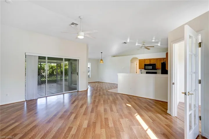3206 SW Santa Barbara  PL, Cape Coral, FL 33914