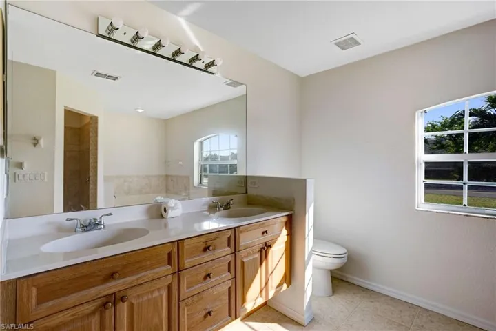 3206 SW Santa Barbara  PL, Cape Coral, FL 33914