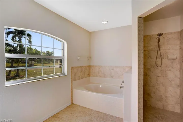 3206 SW Santa Barbara  PL, Cape Coral, FL 33914