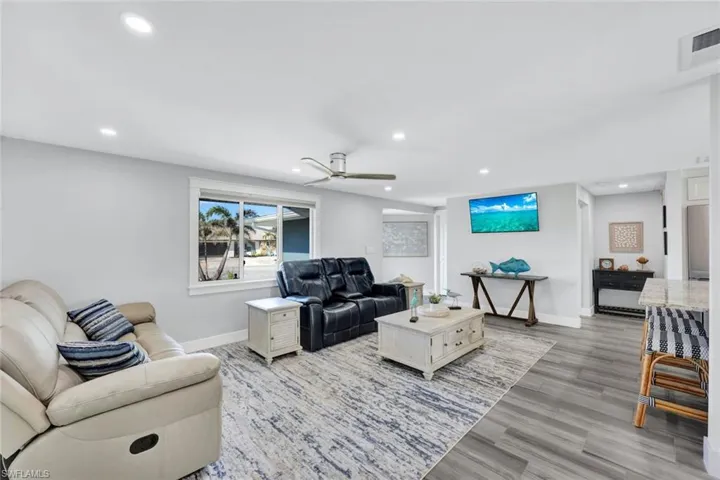 Light, bright and airy - this home is sure to impress!