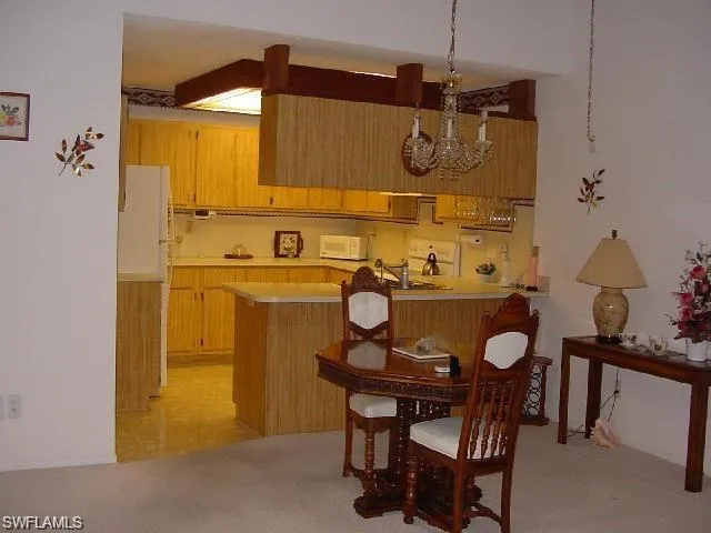 Breakfast counter, living room