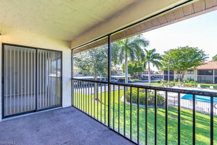 4241 Chantelle Dr D202, Naples, Florida 34112