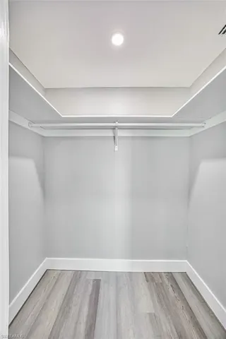 Walk in closet