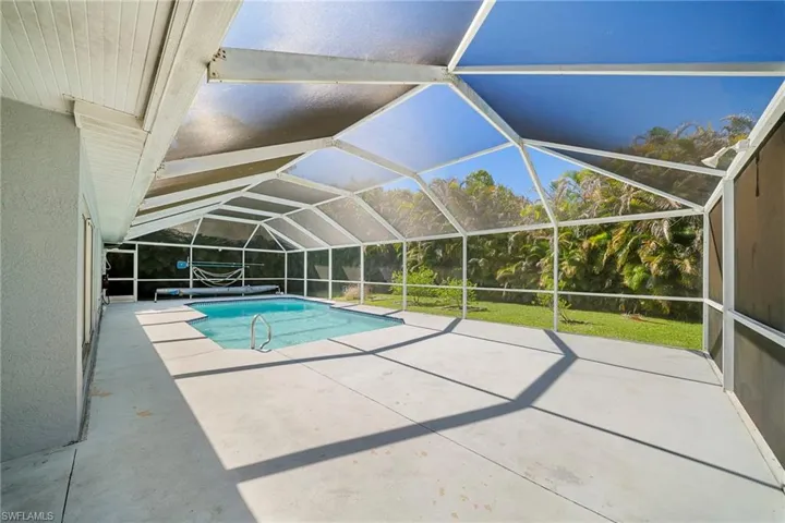 2614  7th W ST, Lehigh Acres, FL 33971