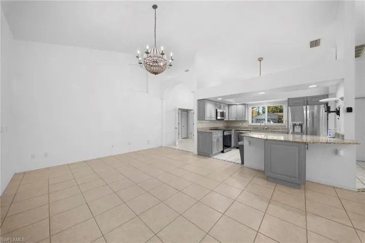 2614  7th W ST, Lehigh Acres, FL 33971