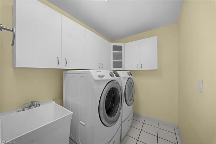 2614  7th W ST, Lehigh Acres, FL 33971