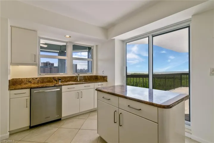 Gulf View & Balcony Access
