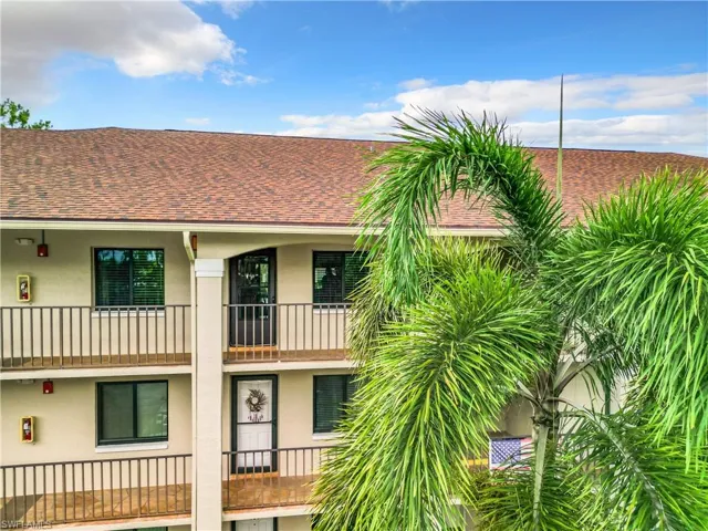 5724 Deauville Cir # H304, Naples Fl 34112