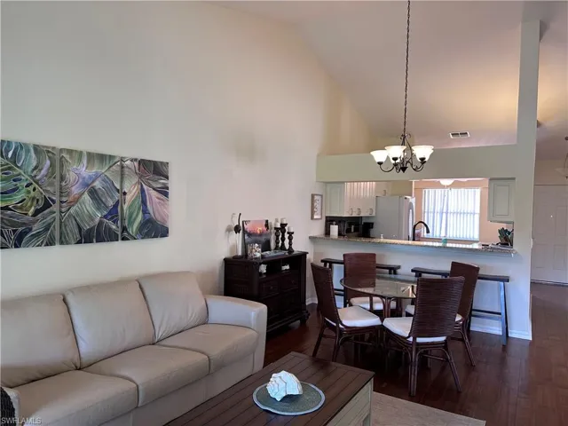 321 Robin Hood Cir # 201, Naples, Florida 34104